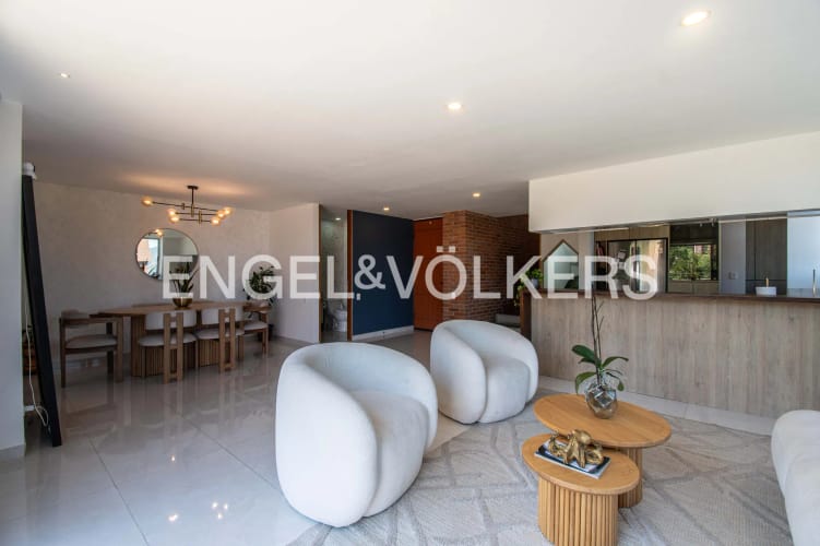 Apartamento de 3 alcobas en venta en El Tesoro, Medellín, 177 m² · foto 2 de 20