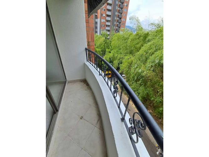 Apartamento de 3 alcobas en arriendo en Mayorca, Sabaneta, 112 m² · foto 2 de 24