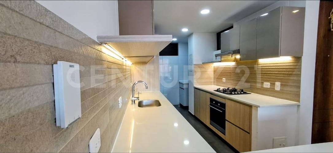 Apartamento de 3 alcobas en arriendo en Colina Campestre, Bogotá, 90 m² · foto 3 de 18
