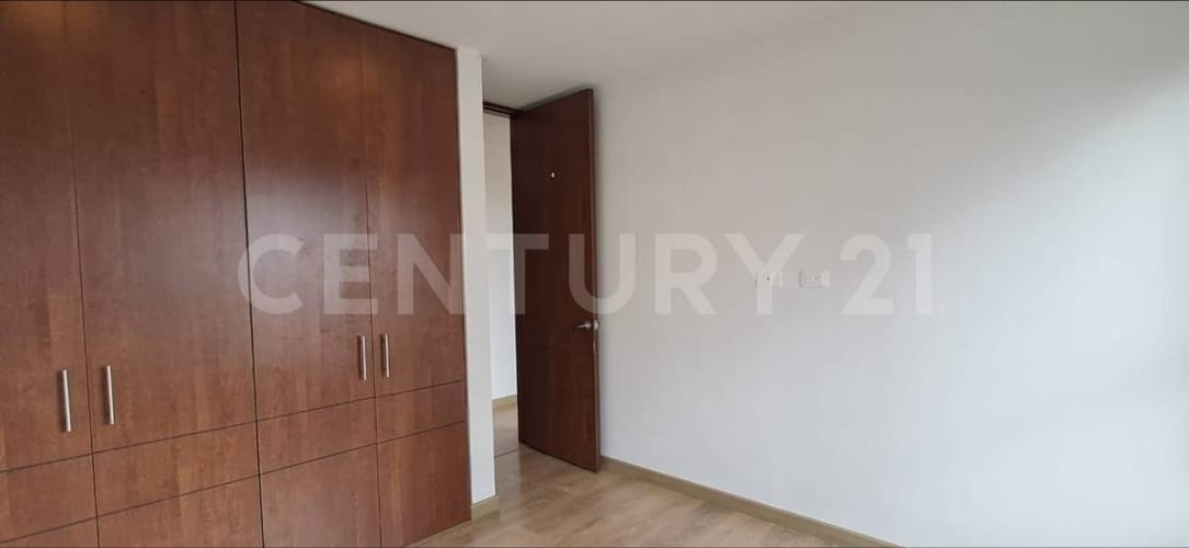 Apartamento de 3 alcobas en arriendo en Colina Campestre, Bogotá, 90 m² · foto 9 de 18