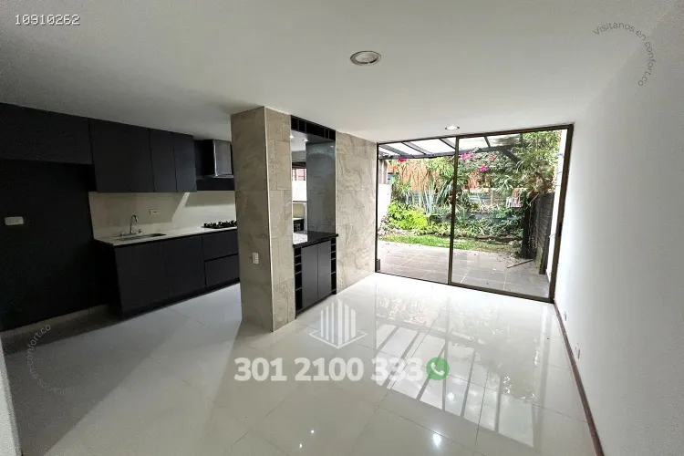 Casa de 3 alcobas en arriendo en Cumbres, Envigado, 166 m² · foto 3 de 24
