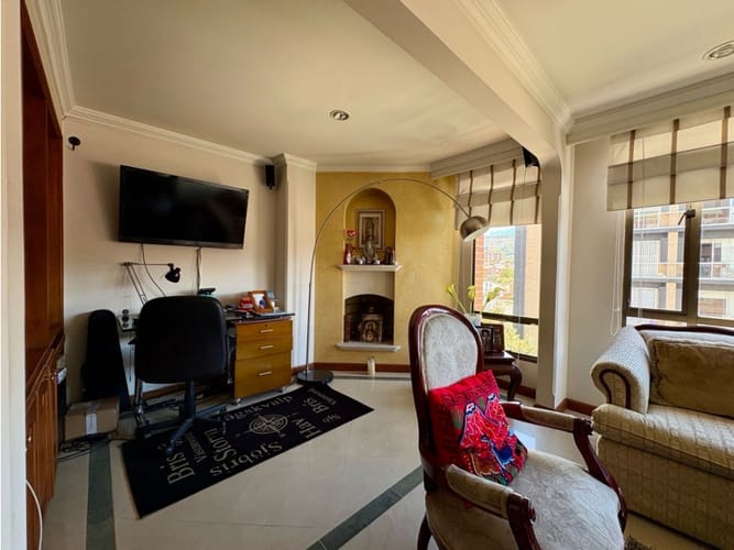 Apartamento de 2 alcobas en venta en Cedritos, Bogotá, 81 m² · foto 3 de 21