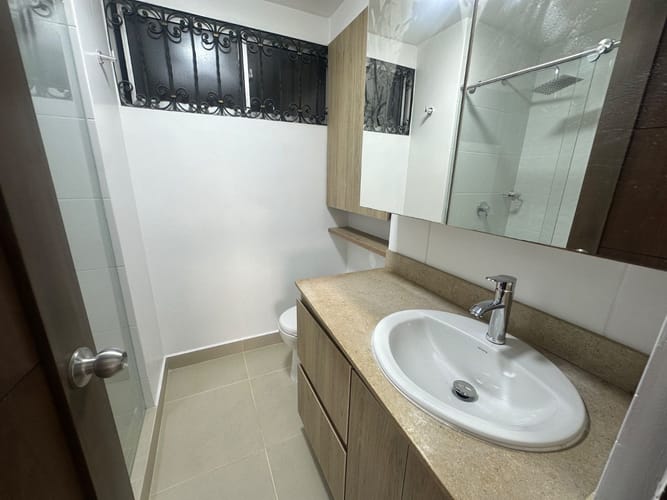Apartamento de 2 alcobas en arriendo en Loma Del Escobero, Envigado, 94 m² · foto 11 de 16