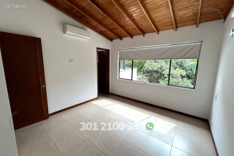 Casa de 3 alcobas en arriendo en Cumbres, Envigado, 150 m² · foto 21 de 24