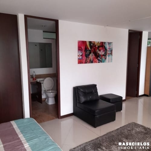 Apartamento de 1 alcoba en arriendo en El Poblado, Medellín, 100 m² · foto 5 de 9