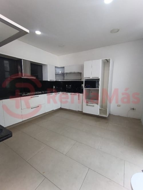 Casa de 6 alcobas en venta en Quinta Oriental, Cúcuta, 406 m² · foto 12 de 24