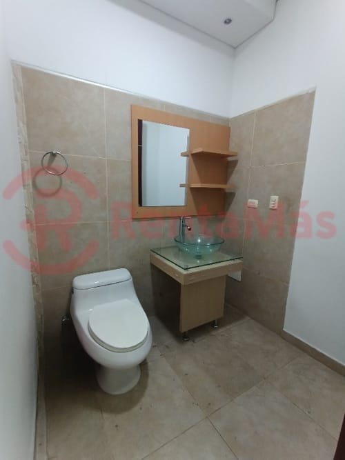 Casa de 6 alcobas en venta en Quinta Oriental, Cúcuta, 406 m² · foto 16 de 24