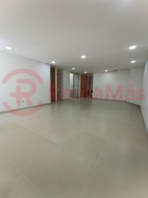 Casa de 6 alcobas en venta en Quinta Oriental, Cúcuta, 406 m² · foto 19 de 24