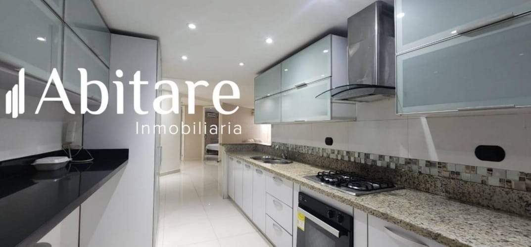 Apartamento de 4 alcobas en venta en Manga, Cartagena, 183 m² · foto 2 de 14