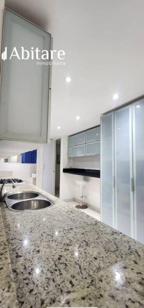 Apartamento de 4 alcobas en venta en Manga, Cartagena, 183 m² · foto 3 de 14