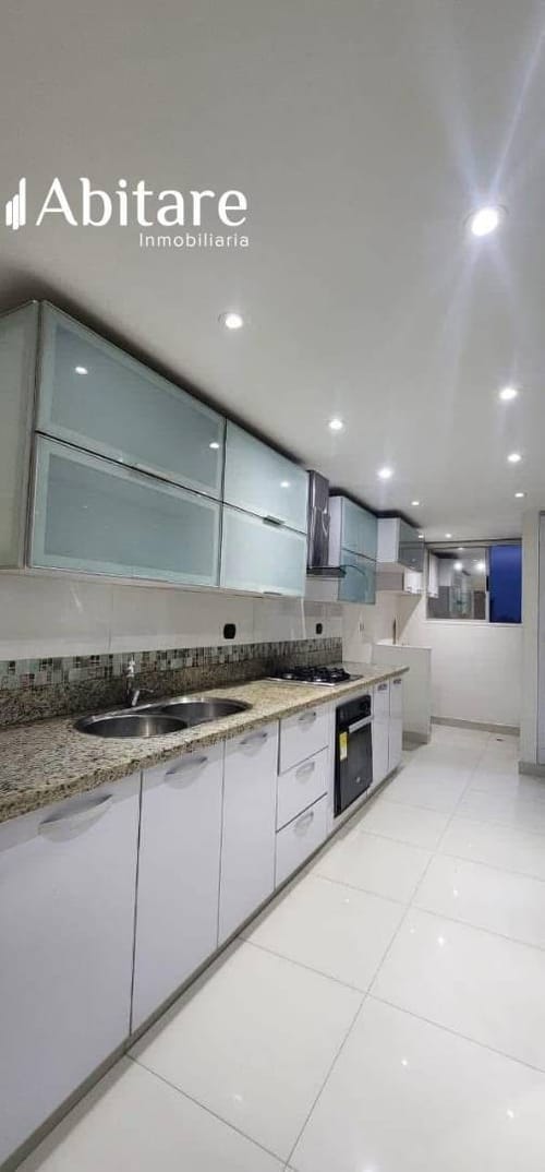 Apartamento de 4 alcobas en venta en Manga, Cartagena, 183 m² · foto 6 de 14