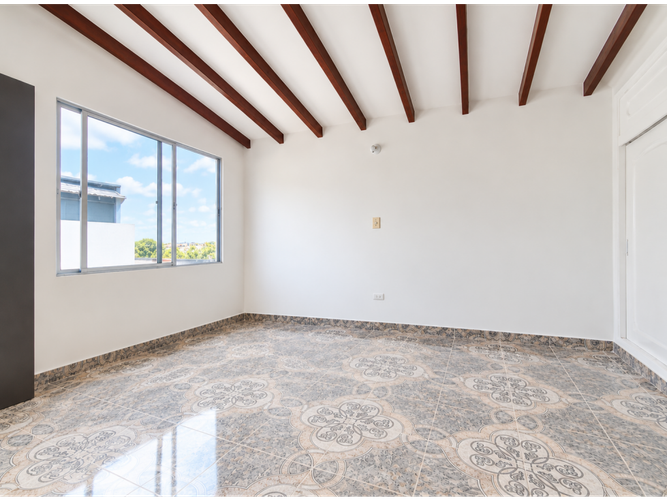 Casa en arriendo en Belén Rosales, Medellín, 300 m² · foto 3 de 19