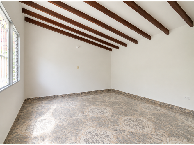 Casa en arriendo en Belén Rosales, Medellín, 300 m² · foto 7 de 19