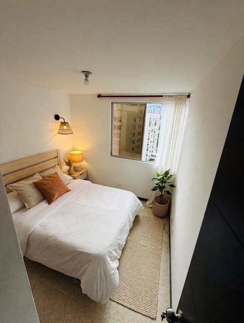 Apartamento de 3 alcobas en arriendo en Loma De Los Bernal, Medellín, 73 m² · foto 12 de 20