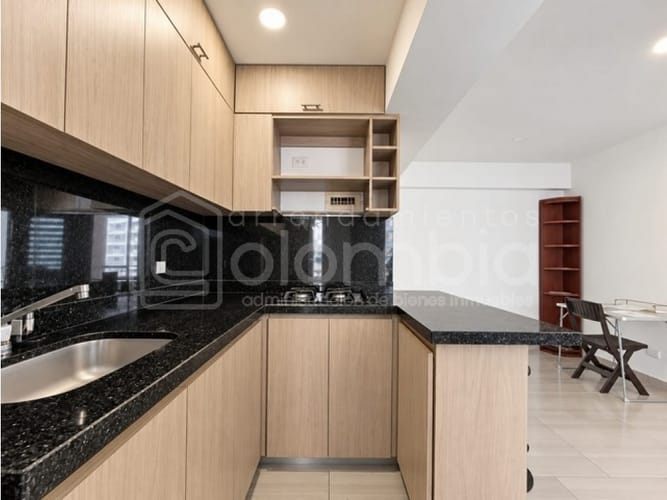 Apartamento de 3 alcobas en venta en San Gabriel, Medellín, 55 m² · foto 2 de 13