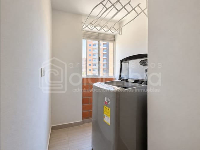 Apartamento de 3 alcobas en venta en San Gabriel, Medellín, 55 m² · foto 3 de 13