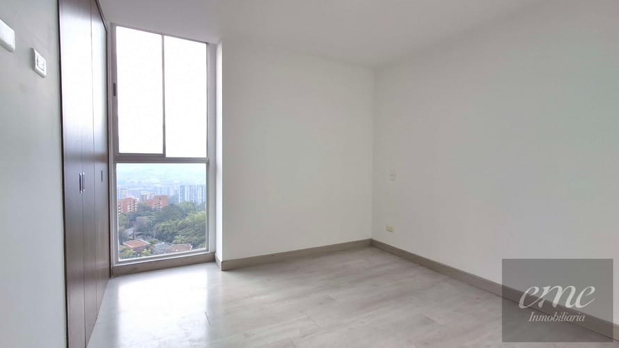 Apartamento de 2 alcobas en arriendo en Loma Benedictinos, Envigado, 85 m² · foto 12 de 21