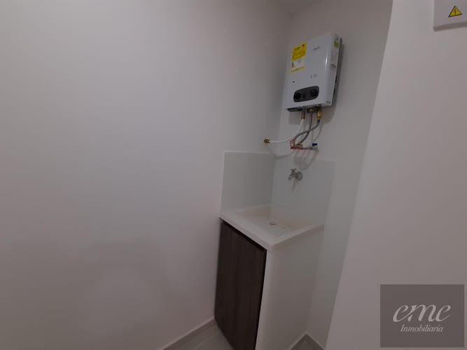 Apartamento de 3 alcobas en arriendo en Vía Las Palmas, Medellín, 75 m² · foto 4 de 18