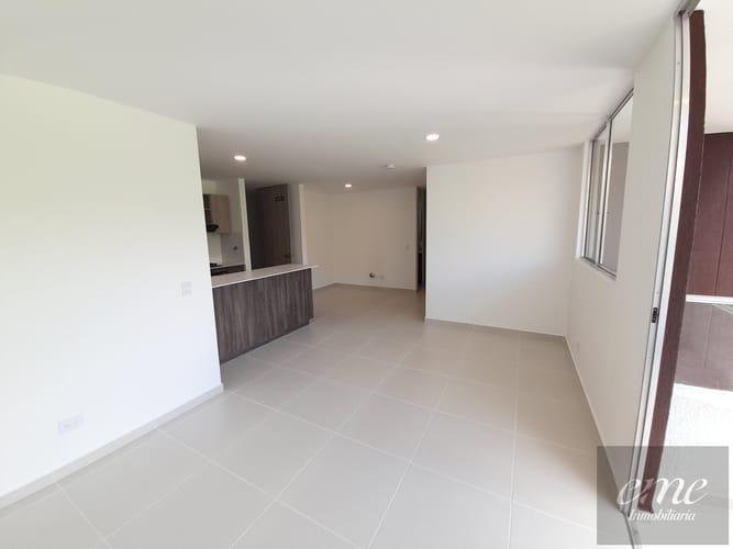 Apartamento de 3 alcobas en arriendo en Vía Las Palmas, Medellín, 75 m² · foto 6 de 18