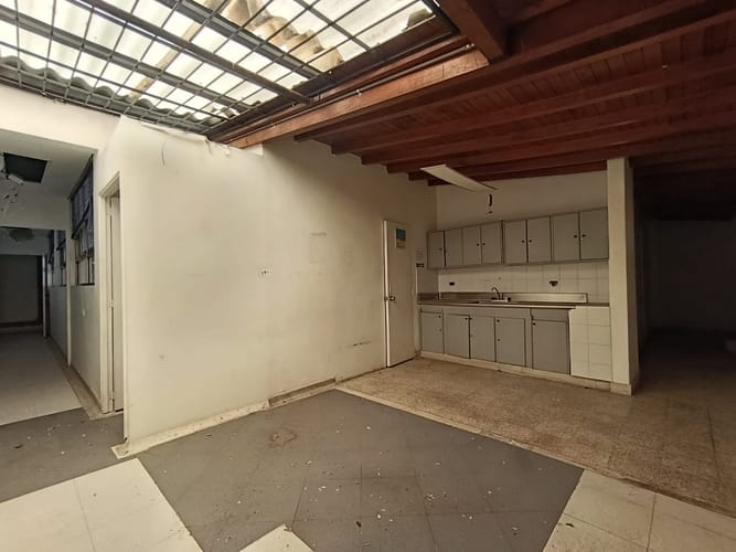 Casa de 5 alcobas en arriendo en Prado, Medellín, 250 m² · foto 19 de 20