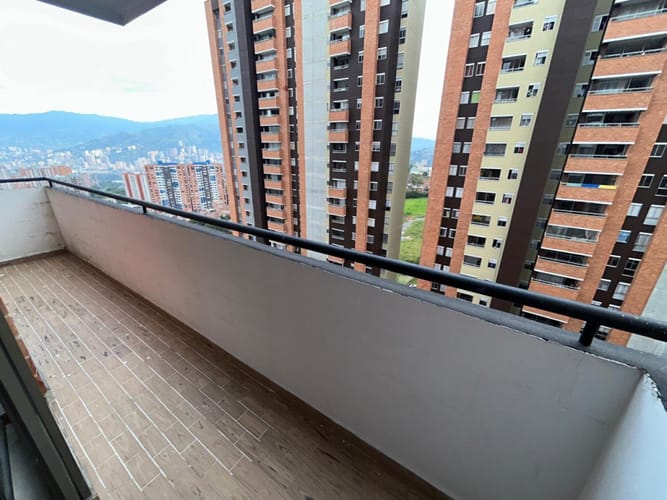 Apartamento de 3 alcobas en arriendo en La Ferreria, La Estrella, 68 m² · foto 4 de 14