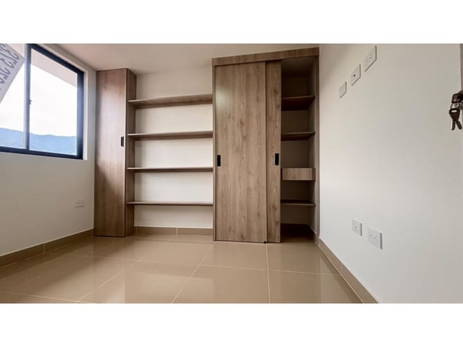 Apartamento de 3 alcobas en arriendo en Calle Larga, Sabaneta, 91 m² · foto 9 de 22
