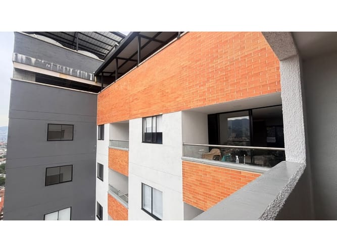 Apartamento de 3 alcobas en arriendo en Calle Larga, Sabaneta, 91 m² · foto 14 de 22
