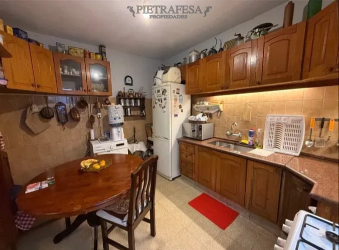 Casa en venta 3 dormitorios, 2 baños, Cochera x 2-Carrasco Norte
