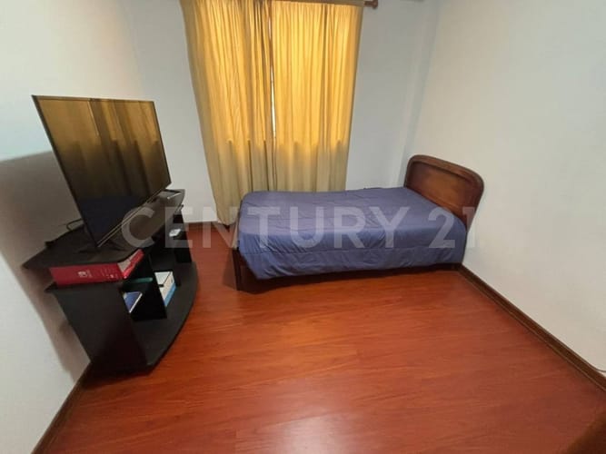 Casa de 5 alcobas en venta en Las Flores, Bogotá, 216 m² · foto 16 de 17