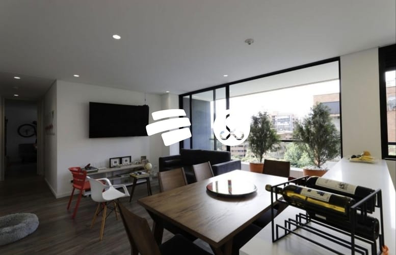 Apartamento de 2 alcobas en venta en El Poblado, Medellín, 94 m² · foto 3 de 9