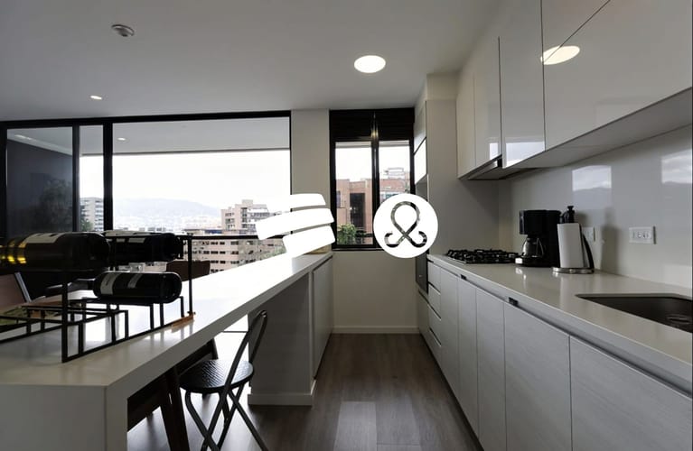 Apartamento de 2 alcobas en venta en El Poblado, Medellín, 94 m² · foto 4 de 9