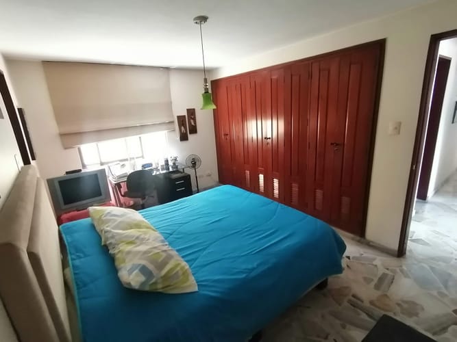 Apartamento de 3 alcobas en venta en Centenario, Cali, 156 m² · foto 15 de 24