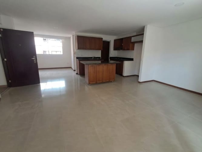 Apartamento de 3 alcobas en arriendo en Las Acacias, Medellín, 105 m² · foto 3 de 20