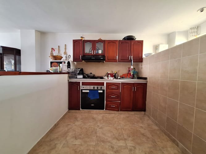 Apartamento de 3 alcobas en venta en La Gloria, Medellín, 69 m² · foto 2 de 14