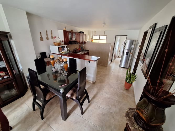 Apartamento de 3 alcobas en venta en La Gloria, Medellín, 69 m² · foto 3 de 14
