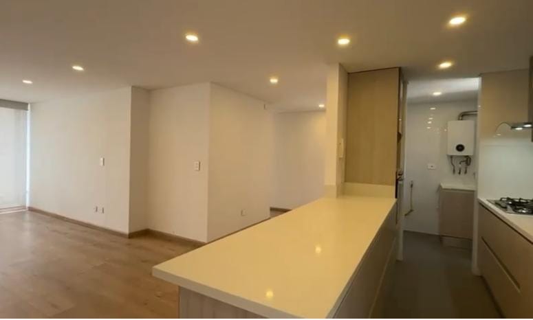 Apartamento de 3 alcobas en venta en Santa Paula, Bogotá, 100 m² · foto 2 de 12