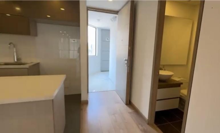 Apartamento de 3 alcobas en venta en Santa Paula, Bogotá, 100 m² · foto 4 de 12