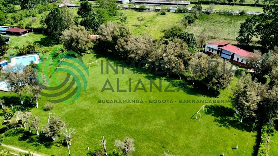 Finca en venta en Guatiguara, Piedecuesta, 990 m² · foto 9 de 24