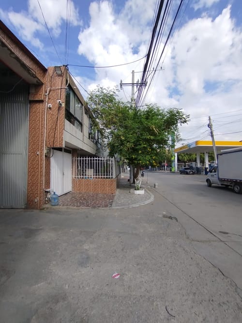 Bodega en venta en Manzanares, Santa Marta, 1036 m² · foto 4 de 6