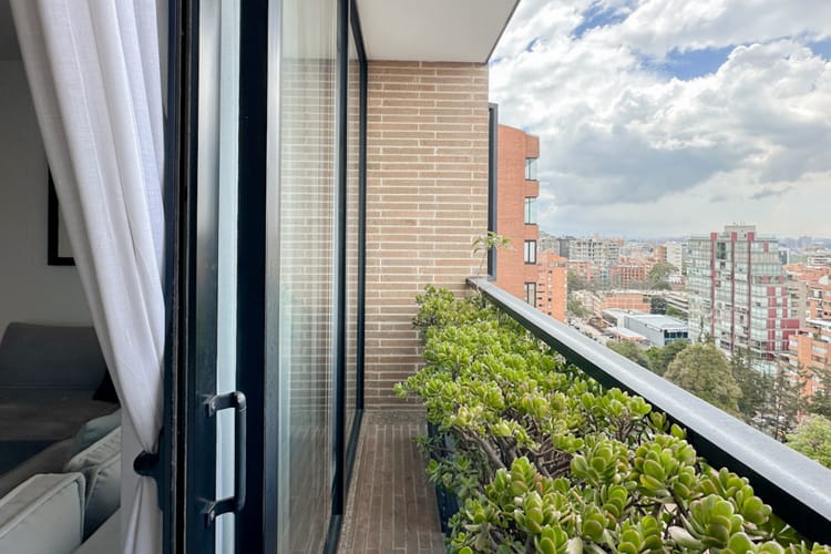 Apartamento de 2 alcobas en venta en El Refugio, Bogotá, 124 m² · foto 9 de 23