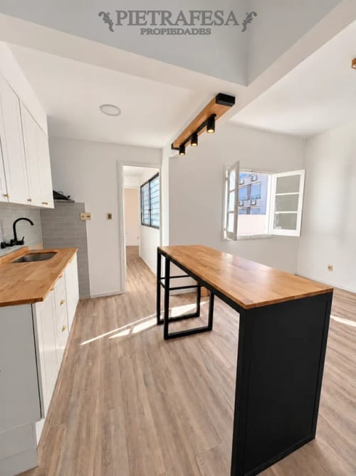 Apartamento en alquiler, 3 dormitorios, 1 baño, azotea. Sin gastos comunes. La Blanqueada. · Foto 1