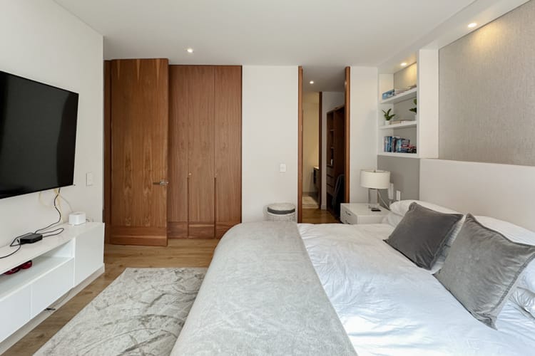 Apartamento de 2 alcobas en venta en El Refugio, Bogotá, 124 m² · foto 18 de 23