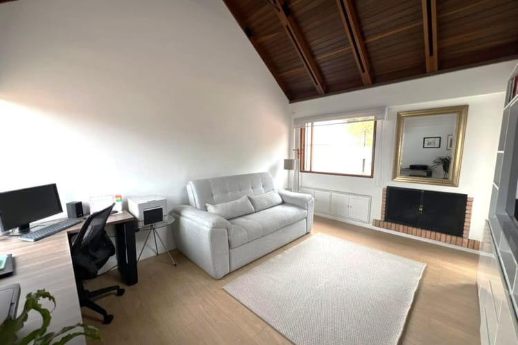 Casa de 4 alcobas en venta en Lindaraja, Bogotá, 257 m² · foto 11 de 13