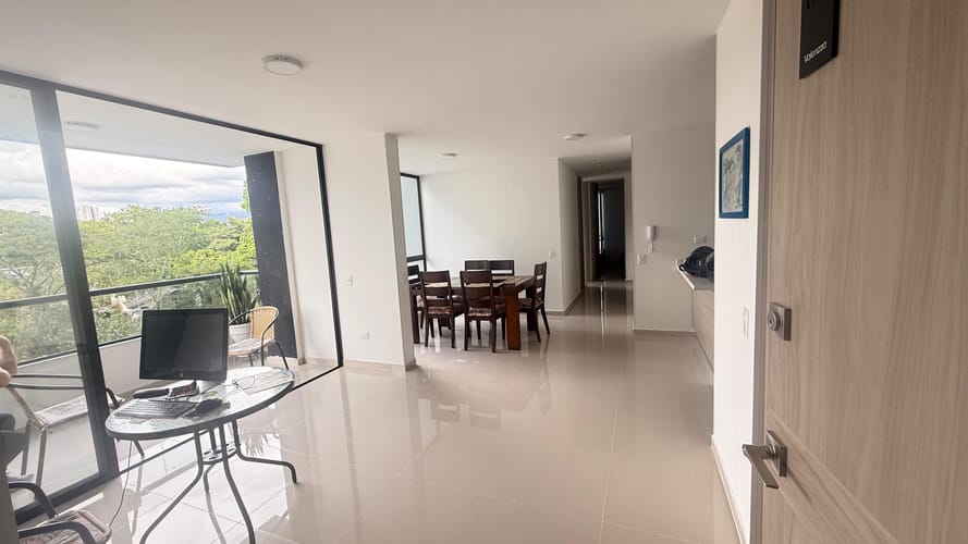 Apartamento de 3 alcobas en venta en Anillo Vial, Floridablanca, 109 m² · foto 3 de 20