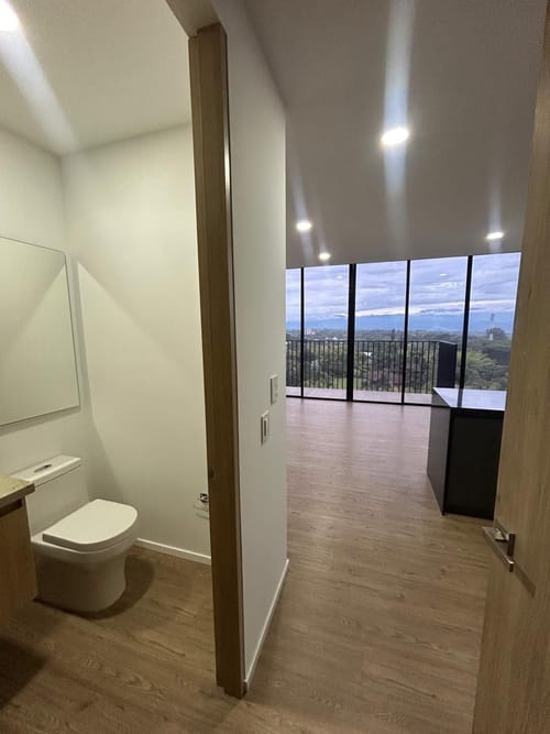 $870.000.000 en Cerritos