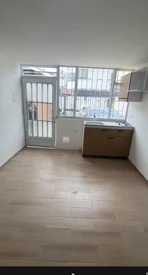 Apartaestudio en arriendo en Pasadena, Bogotá, 20 m² · foto 3 de 13