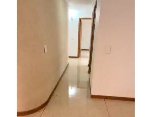 Apartamento de 4 alcobas en venta en Laureles, Medellín, 100 m² · foto 3 de 15