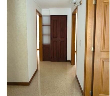 Apartamento de 4 alcobas en venta en Laureles, Medellín, 100 m² · foto 4 de 15