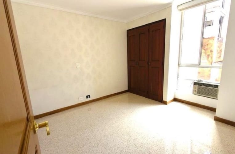 Apartamento de 4 alcobas en venta en Laureles, Medellín, 100 m² · foto 7 de 15