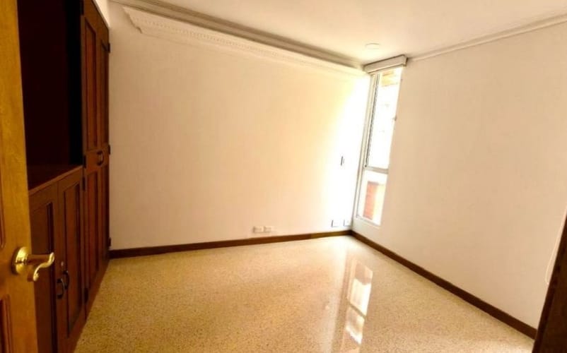 Apartamento de 4 alcobas en venta en Laureles, Medellín, 100 m² · foto 8 de 15